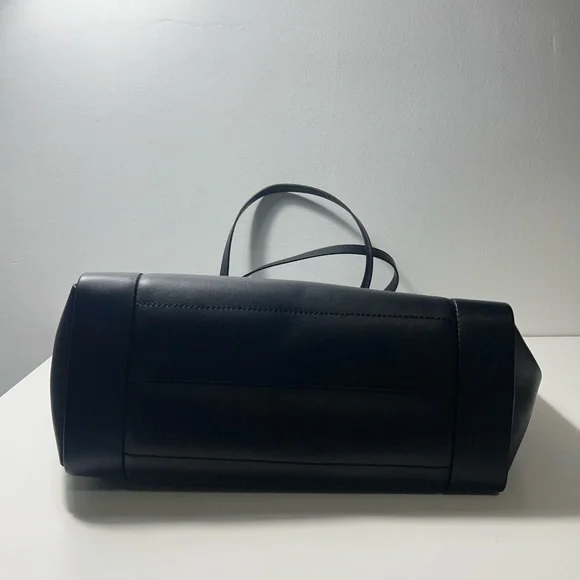 Alexander McQueen Leather Signature Shopper Tote Bag Purse 💕for Sasha - Picture 9 of 16